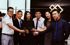 无论是琼浆、茶乐